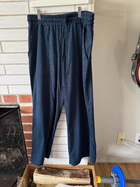 Astrologie CA - Navy Blue - PL Flowy Pants